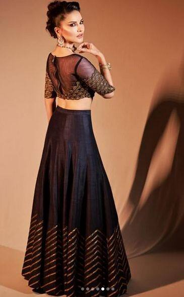 ਟ੍ਰੇਡਿਸ਼ਨਲ ਲੁੱਕ 'ਚ ਸੰਨੀ ਲਿਓਨ ਨੇ ਲਾਇਆ ਹੌਟਨੈੱਸ ਦਾ ਤੜਕਾ