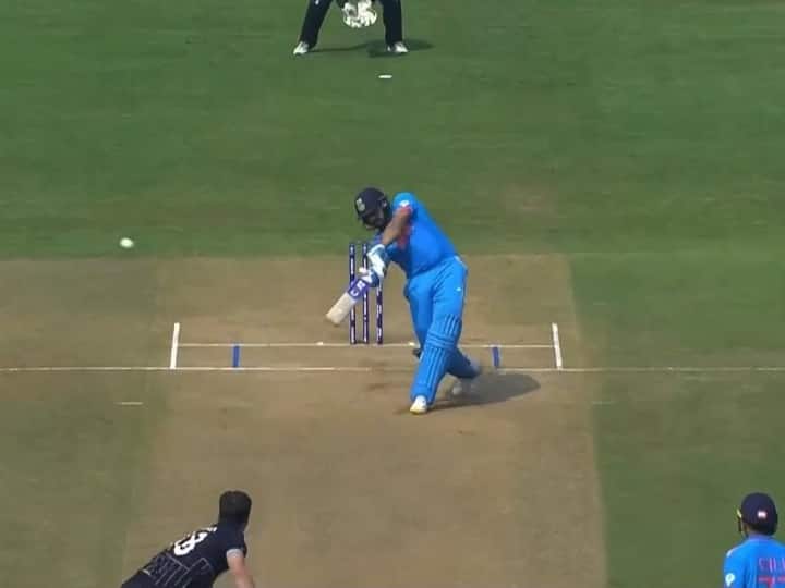 IND vs NZ World Cup 2023 Semi-Final Rohit Sharma hits 47 runs in 29 balls with 4 sixes and give super start to team India IND vs NZ Semi-Final: रोहित शर्मा के चार छक्के 4 चौकों ने टीम को दी ठोस शुरुआत, महज 29 गेंद में बनाए 47 रन