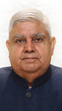 Jharkhand news: जगदीप धनखड़ ने भगवान बिरसा मुंडा की जयंती पर पुष्पांजलि अर्पित की #shorts