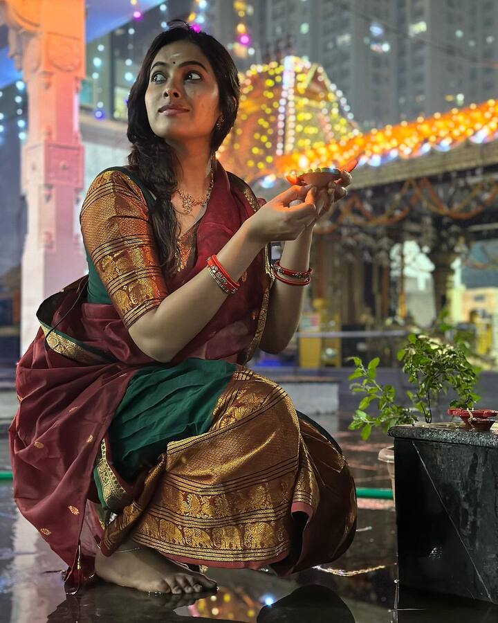 బిగ్ బాస్ దివి అందమైన ఫోటోలు (Image credit: Divi Vadthya/ Instagram)