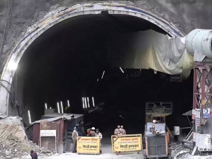 Uttarkashi Tunnel Collapse Jharkhand 15 laborers trapped in Uttarakhand Tunnel Accident all safe Uttarkashi Tunnel Collapse: उत्तरकाशी टनल में फंसे हैं झारखंड के 15 मजदूर, सभी सुरक्षित, कब तक निकाले जाएंगे बाहर?