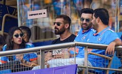 IND vs NZ Semi-Final: ওয়াংখেড়েতে ‘বিরাট’ উদযাপন, রণবীর-ভিকি থেকে আম্বানি পরিবার, ঐতিহাসিক মুহূর্তের সাক্ষী তারকারাও