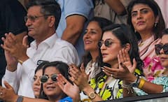 IND vs NZ Semi-Final: ওয়াংখেড়েতে ‘বিরাট’ উদযাপন, রণবীর-ভিকি থেকে আম্বানি পরিবার, ঐতিহাসিক মুহূর্তের সাক্ষী তারকারাও