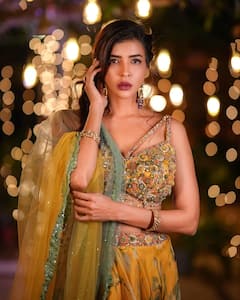 Manchu Lakshmi: లవ్, లైట్, లక్ష్మీ -లవ్, లైట్ అండ్ లక్ష్మీ - దివాలీ దివ్వెలా వెలిగిపోతున్న మంచు లక్ష్మి