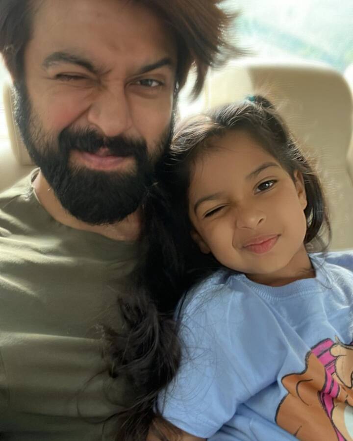 కూతురితో కళ్యాణ్ దేవ్ (Image Credit: Kalyan Dev/Instagram)