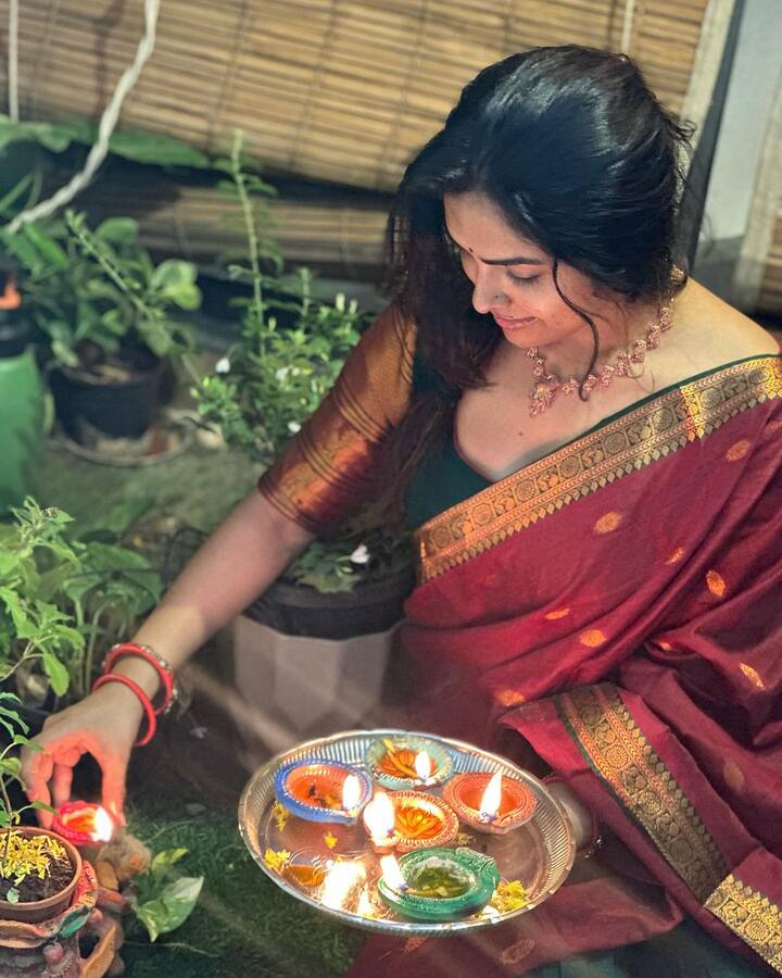 బిగ్ బాస్ దివి అందమైన ఫోటోలు (Image credit: Divi Vadthya/ Instagram)