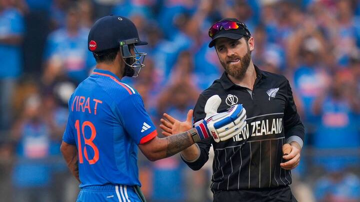 নিউজ়িল্যান্ডের বিরুদ্ধে ঐতিহাসিক শতরান। ১১৩ বলে ১১৭ রানের ইনিংসে একগুচ্ছ রেকর্ড তৈরি করলেন 'কিং কোহলি'।