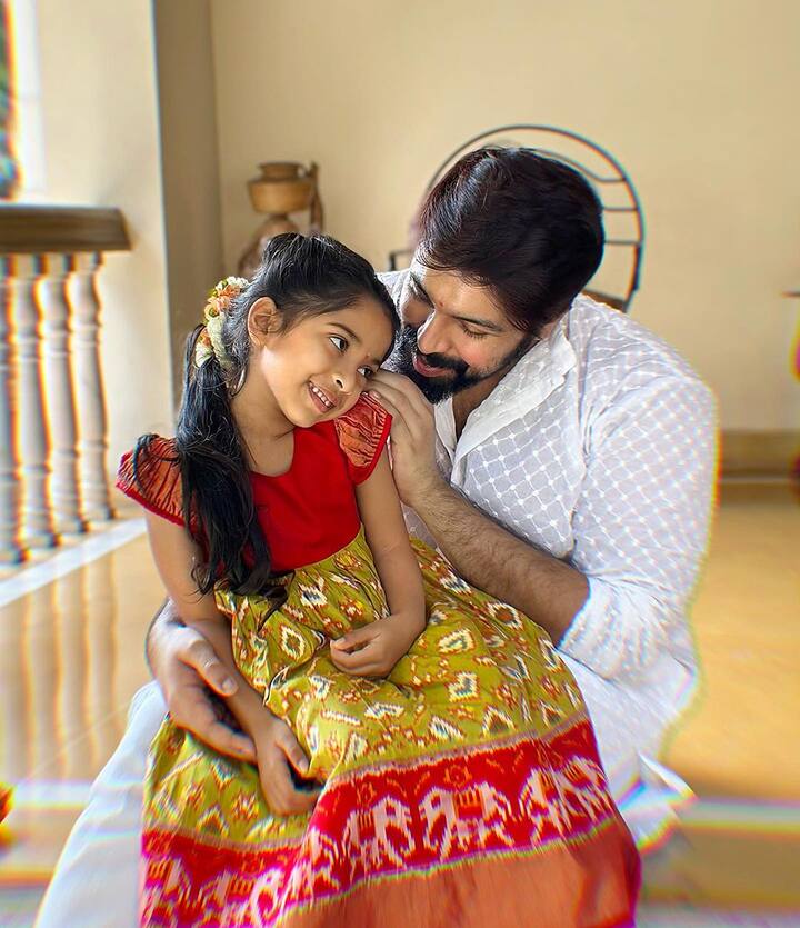 కూతురితో కళ్యాణ్ దేవ్ (Image Credit: Kalyan Dev/Instagram)