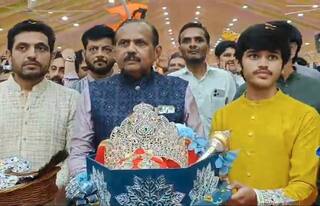 Salangpur: સાળંગપુર હનુમાનજી મંદિરમાં 1 કિલો સોનાનો હીરા જડિત મુગટ કરવામાં આવ્યો અર્પણ,  10 કારીગરોને 3 મહિનામાં કર્યો તૈયાર