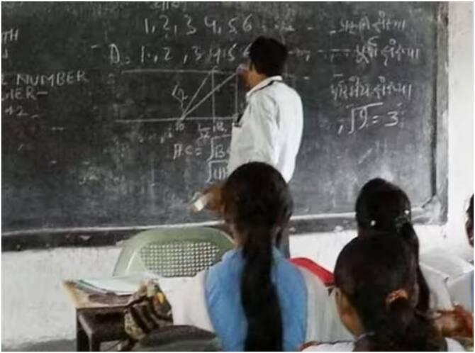 UP News Now Online Attendance Of Teachers In Basic Schools ANN | UP News:  यूपी में प्राइमरी टीचर की होगी ऑनलाइन अटेंडेंस, 20 नवंबर से लागू होगी  व्यवस्था