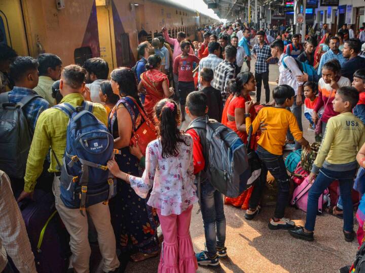 Every Passenger Will Get Confirmed Rail Tickets By 2027 Know Indian Railways Big Expansion Plan Indian Railways: 2027 तक मिलने लगेगा हर यात्री को कन्फर्म टिकट, जानें क्या है रेलवे की योजना?