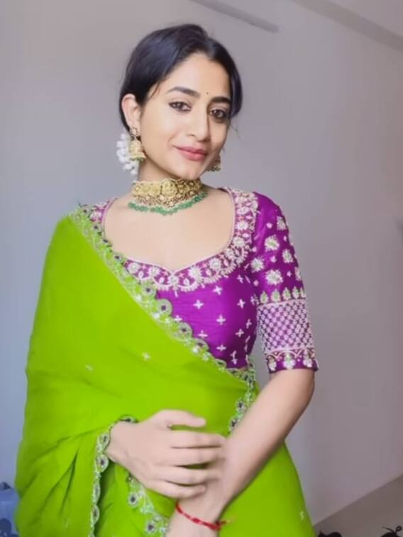 లంగా వోణిలో నయని పావని అందాలు - చూస్తే ఫిదా అవుతారు!