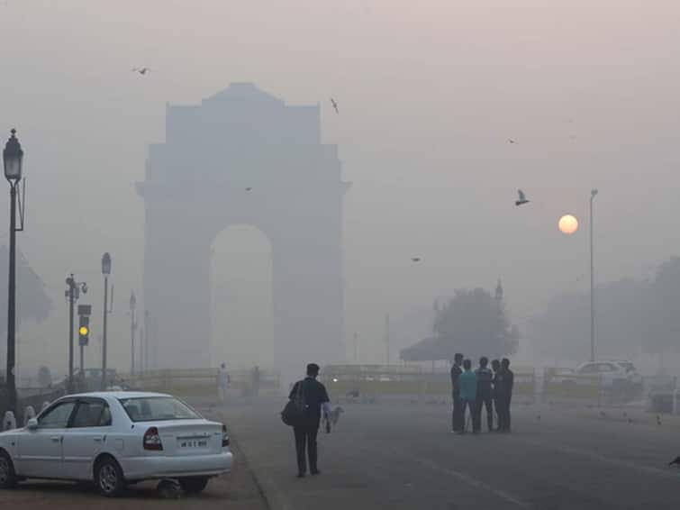 Delhi Pollution News Air quality turns 'severe' again in delhi, no respite in sight Delhi Pollution Updates: ఢిల్లీని మళ్లీ కమ్మేసిన కాలుష్యం,ఇప్పట్లో ఊరట ఉండదట!