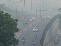 नोएडा-गाजियाबाद से भी ज्यादा खराब हुई यूपी के इस शहर की हवा, एक्यूआई पहुंचा 400 के पार