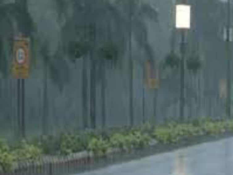 Chance of rain in 4 districts in next 3 hours in Tamil Nadu weather report தமிழகத்தில் அடுத்த 3 மணி நேரத்தில் மழைக்கு வாய்ப்பு...எந்தெந்த மாவட்டங்களில் தெரியுமா?