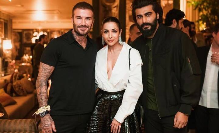 বলিউডের 'দ্য ইট কাপল' অর্জুন কপূর এবং মালাইকা আরোরার সঙ্গেও ছবি তোলেন বেকহ্যাম। অর্জুন নিজেই সেই ছবি শেয়ার করেছেন সোশ্যাল মিডিয়ায়।