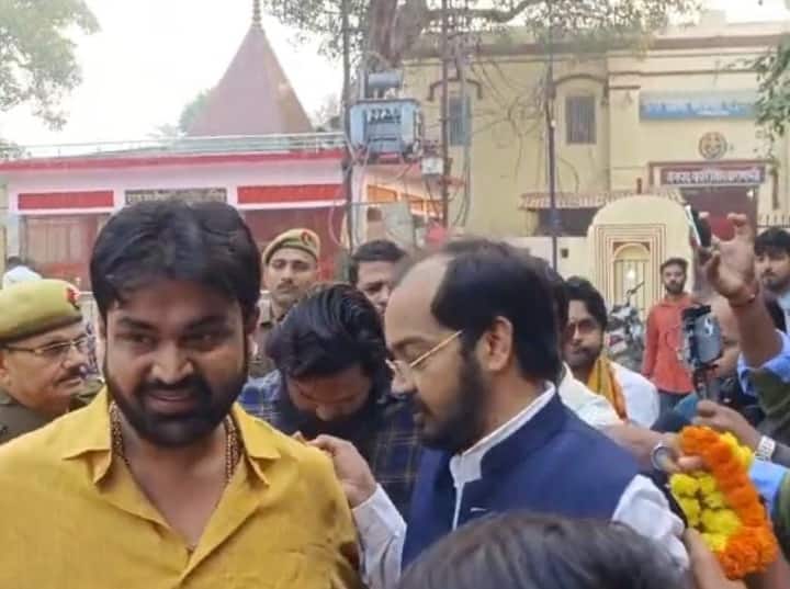 Akanksha Dubey Suicide: आकांक्षा दुबे सुसाइड मामले में मुख्य आरोपी समर सिंह जेल से रिहा, 7 महीने बाद आए बाहर Akanksha Dubey Suicide case accused Singar Samar Singh released from varanasi jail ann Akanksha Dubey Suicide: आकांक्षा दुबे सुसाइड मामले में मुख्य आरोपी समर सिंह जेल से रिहा, 7 महीने बाद आए बाहर