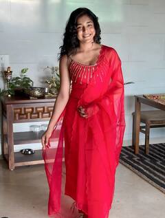 सांवले रंग की वजह से झेले रिजेक्शन, फिर ऐसे बनीं 'इमली', 20 साल की उम्र में टीवी की बड़ी-बड़ी एक्ट्रेसेस को मात देती हैं Sumbul Touqeer