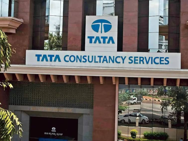 stock market news in telugu TCS fixes November 25 as record date for share buyback know TCS share price, TCS market cap full details TCS Share Buyback: టీసీఎస్‌ షేర్ల బైబ్యాక్‌ రికార్డ్‌ తేదీ ఇదే, రూ.17 వేల కోట్లు పంచిపెడుతున్న ఐటీ కంపెనీ