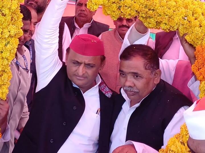 Lok Sabha Election 2024 Keshav Dev Maurya advice to Akhilesh Yadav to not to do alliance with congress UP Politics: अखिलेश यादव के सहयोगी ने कांग्रेस को बताया 'अजगर', सपा को लेकर किया बड़ा दावा