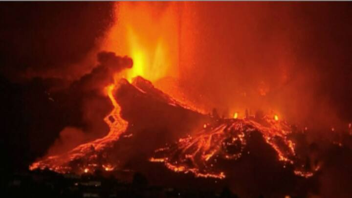 ইতালির পশ্চিম উপকূলে, একটি বিশাল 'আন্ডারওয়াটার ভলকানো'-র কাছেই ওই 'সুপার ভলকানো মেগাবেড'-র খোঁজ মেলে।