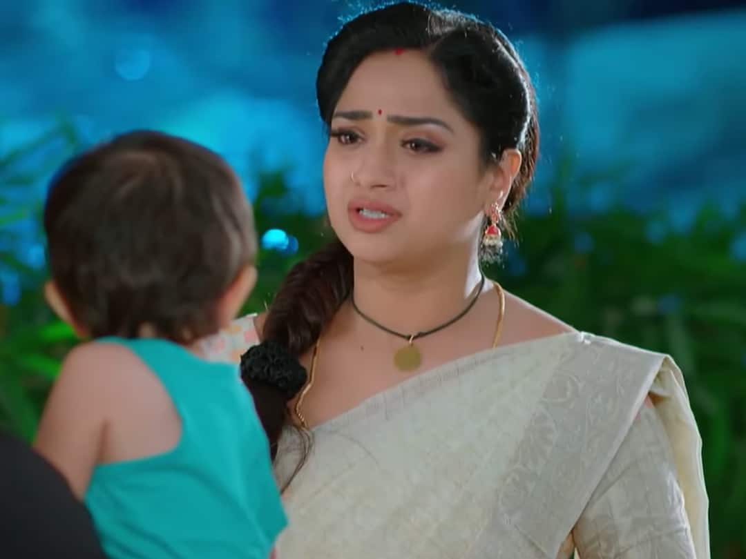 trinayani serial today november 16th episode written update today episode latest telugu news updates Trinayani November 16th Today Episode సుమనను రెచ్చగొట్టిన తిలోత్తమ, వల్లభ!