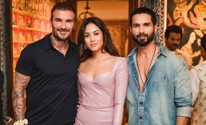 তার পর একে একে যে ছবি উঠে এসেছে সোশ্যাল মিডিয়ায়, তাতে গোটা বলিউডকেই প্রায় বেকহ্যামকে স্বাগত জানাতে দেখা গিয়েছে। শাহিদ কপূর এবং মীরা রাজপুতের সঙ্গেও একফ্রেমে ধরা দেন বেকহ্যাম।