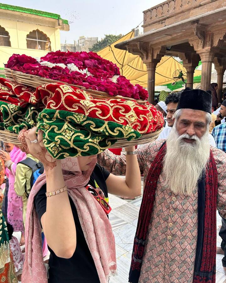 ஜோதா அக்பர் படத்தில் ஏ.ஆர்.ரஹ்மான் இசையில் உருவாகிய குவாஜா எந்தன் குவாஜா பாடலில், சூஃபி துறவியான இவரை பற்றிய வரிகள் இடம்பெற்று இருக்கும்.