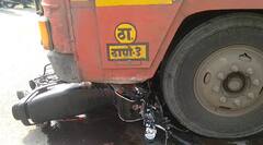 Pune Accident : वेगवान दुचाकीची एसटी बसला धडक; दोन दुचाकीस्वार जागीच ठार