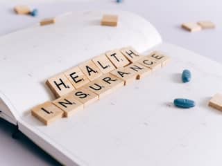Health Insurance : हेल्थ इन्शुरन्स पहिल्यांदाच खरेदी करताय? काय काळजी घ्यावी, फायदे काय ?