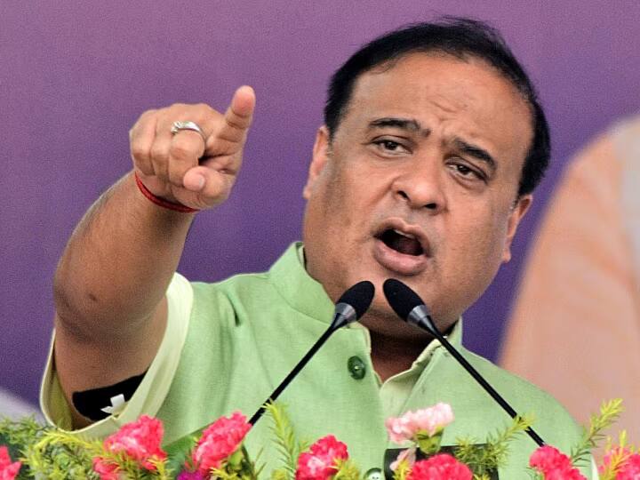 Watch Himanta Biswa Sarma hits back at Priyanka Gandhi statement in Rajasthan Elections 2023 Watch: हिमंत बिस्वा सरमा का प्रियंका गांधी पर पलटवार, बोले 'अगर मैं भारत में हिंदू के लिए नहीं बोलूंगा तो क्या बाबर और औरंगज़ेब...'