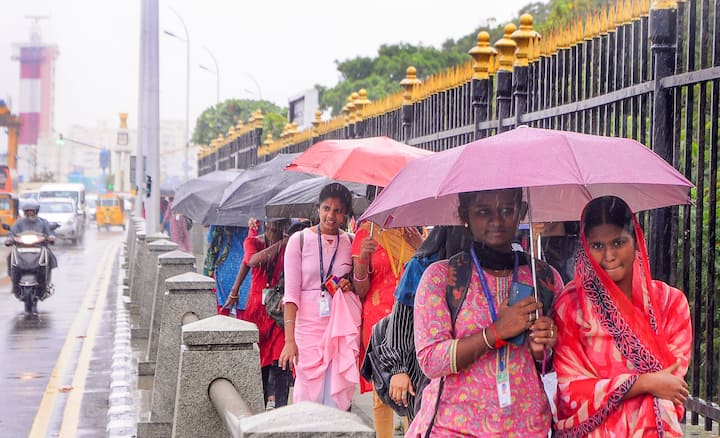 ঘূর্ণিঝড় মিধিলির প্রভাবের আশঙ্কায় ১৮ নভেম্বর পর্যন্ত মৎস্যজীবীদের উত্তর বঙ্গোপসাগরে যেতে নিষেধ করা হয়েছে।