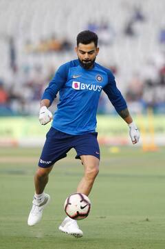 Virat Kohli : சாதனைகளுக்கு மேல் சாதனைகளை படைத்து வரும் ரன் மெஷின் கோலி!