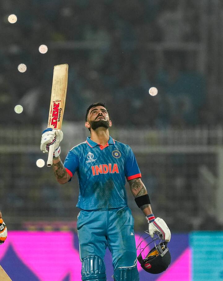 இதே போன்று 2014 டி 20 உலகக்கோப்பை கிரிக்கெட்டில் 319 ரன்கள் அடித்து வரலாற்று சாதனை படைத்தார் என்பது குறிப்பிடத்தக்கது.