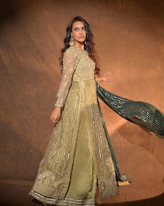 Surbhi Jyoti : સુરભિ જ્યોતીએ ટ્રેડિશનલ લૂકમાં શેર કરી શાનદાર તસવીરો