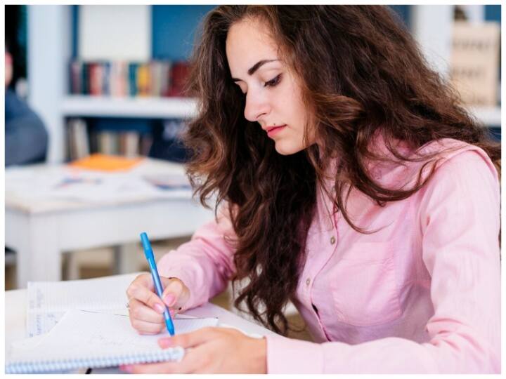 UPSC IFS Mains Exam 2023 Admit Card Releaesd Download From upsconline.nic.in see direct link UPSC IFS Exam 2023: मुख्य परीक्षा के एडमिट कार्ड जारी, इन आसान स्टेप्स से फटाफट कर लें डाउनलोड, ये रहा डायरेक्ट लिंक