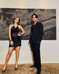 बॉयफ्रेंड के साथ रोमांटिक हुईं Hrithik Roshan की एक्स वाइफ Sussanne Khan, हाथ थामे कैमरे के सामने हुईं कोजी