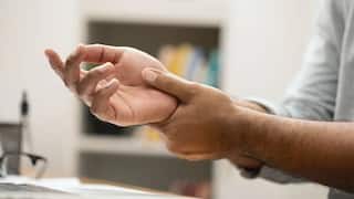 Tingling Problem : 'या' व्हिटॅमिनच्या कमतरतेमुळे तुमच्या हाता-पायांना मुंग्या येतात; जाणून घ्या ही समस्या कशी दूर कराल?