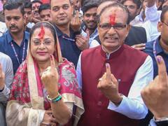 CM शिवराज सिंह ने किया पोलिंग बूथ का दौरा, कहा- 'जनता करेगी किस्मत का फैसला'