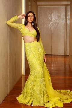 Rakul Preet Singh: ਇੰਡੋ-ਵੈਸਟਰਨ ਯੈਲੋ ਆਊਟਫਿਟ ਪਹਿਨ ਰਕੁਲ ਪ੍ਰੀਤ ਸਿੰਘ ਨੇ ਦਿਖਾਇਆ ਕਿਲਰ ਅਵਤਾਰ, ਫੋਟੋਆਂ ਦੇਖ ਫੈਨਜ਼ ਹੋਏ ਪਾਗਲ