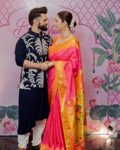 Rahul-Disha Pics: नामकरण सेरेमनी में बेटी के नन्हे कदमों को चूमते नजर आए राहुल वैद्य, फैंस के साथ शेयर की दिल छू लेने वाली तस्वीरें