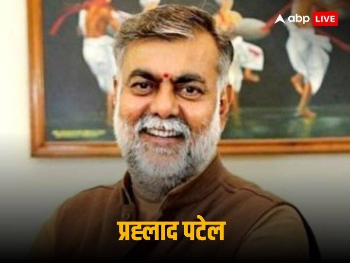 मध्य प्रदेश के नरसिंहपुर विधानसभा सीट की इस बार काफी चर्चा है. यहां बीजेपी ने चुनावी मैदान में केंद्रीय मंत्री प्रहलाद सिंह पटेल को उतारा है. उनके सामने कांग्रेस के लाखन सिंह पटेल हैं.