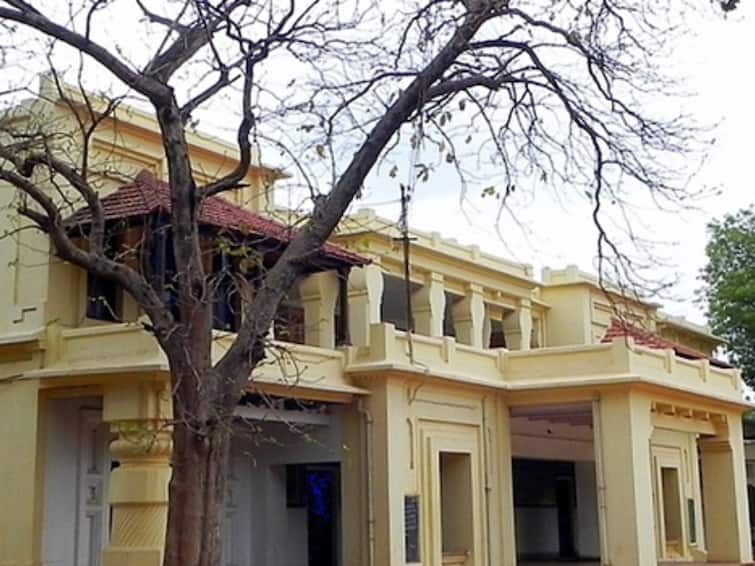 Centre Asks Visva Bharati To Remove Plaque Varsity Panel To Decide On Text For New One With Rabindranath Tagore Name Centre Asks Visva-Bharati To Remove Plaque, Varsity Panel To Decide On Text For New One With Tagore's Name