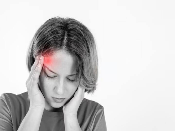 health tips migraine relief wearable device there will be no need for medicine गजब ! आ गई माइग्रेन ठीक करने वाली डिवाइस, पहनने से दूर हो जाएगा असहनीय दर्द, जानें कीमत