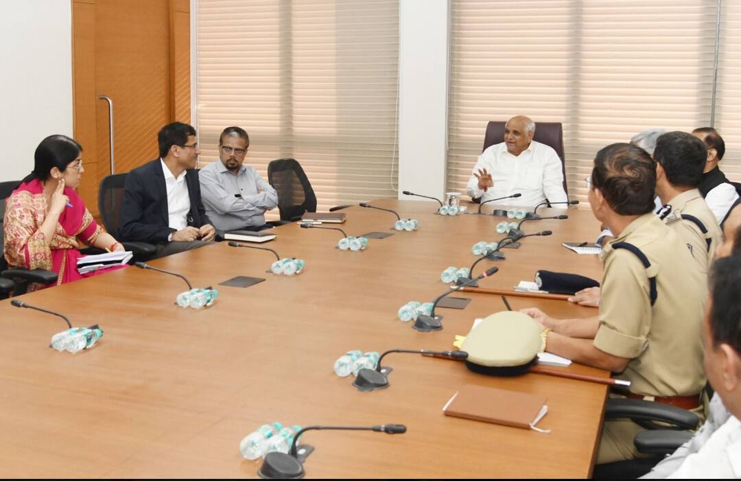 World Cup 2023 Final: ફાઇનલ મેચ પહેલા સીએમ ભુપેન્દ્ર પટેલે યોજી ઉચ્ચસ્તરિય બેઠક, ટ્રાફિક અને સુરક્ષાને લઈને કરી ચર્ચા The CM Bhupendra Patel held a review meeting regarding the final match of the World Cup World Cup 2023 Final: ફાઇનલ મેચ પહેલા સીએમ ભુપેન્દ્ર પટેલે યોજી ઉચ્ચસ્તરિય બેઠક, ટ્રાફિક અને સુરક્ષાને લઈને કરી ચર્ચા