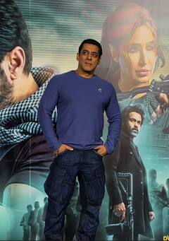 Tiger 3 की सक्सेस के बाद  इमरान हाशमी और कैटरीना कैफ के साथ इवेंट में पहुंचे Salman Khan, एक्ट्रेस के साथ जमकर लगाए ठुमके