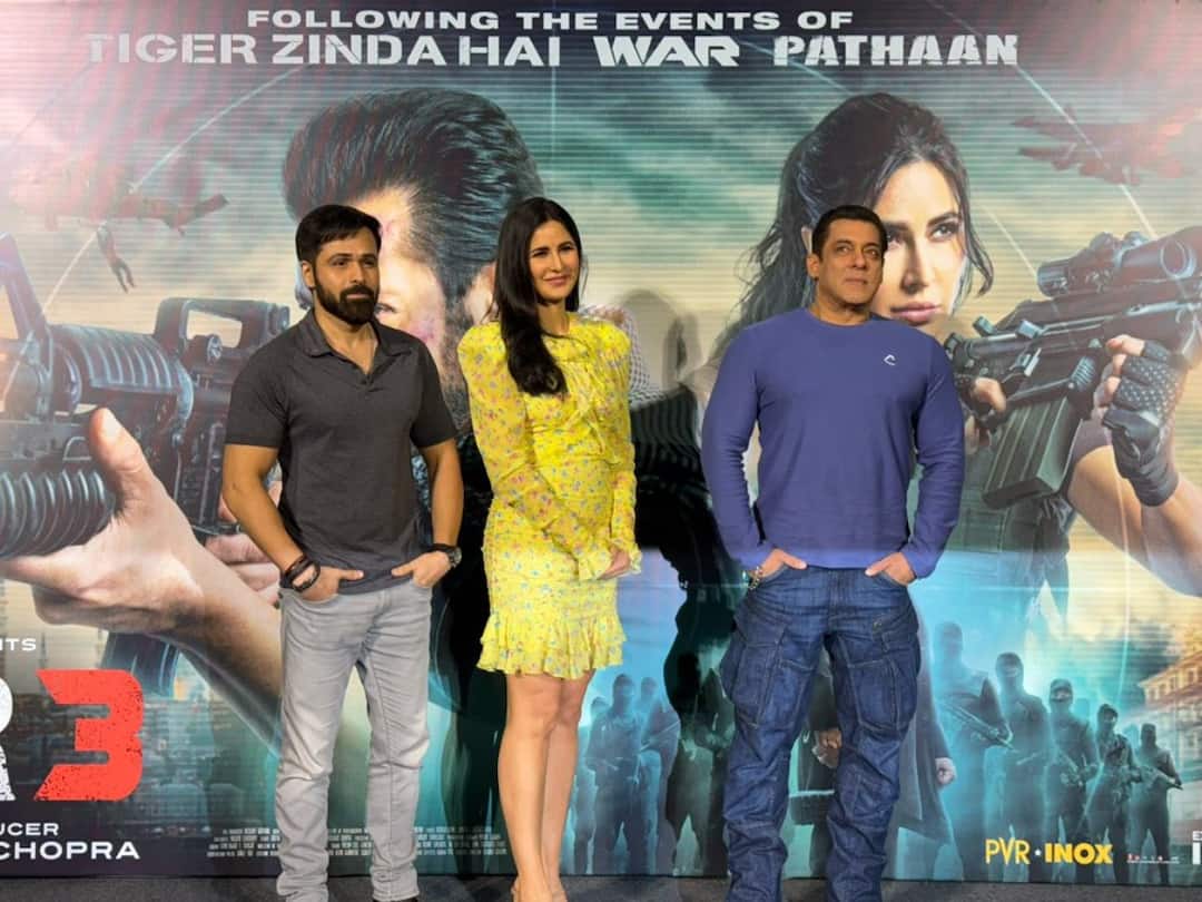 Salman Khan and Katrina Kaif interact with fans at Tiger 3 Screening dance to Leke Prabhu Ka Naam Tiger 3: ‘టైగర్ 3’ టీమ్ సర్‌ప్రైజ్‌, థియేటర్ కు వెళ్లి డ్యాన్స్‌తో అదరగొట్టిన సల్మాన్‌, కత్రినా