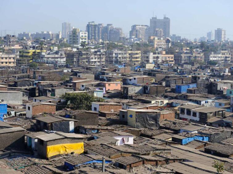 Adani group said it will offer eligible residents of the Dharavi slum clusters new flats measuring 350 square foot धारावी रीडेवलपमेंट में वहां रहने वालों को मिलेंगे 350 वर्ग फुट के फ्लैट, रसोई और शौचालय भी होंगे- अडानी ग्रुप