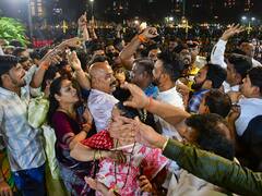 मुंबई में शिवसेना के प्रतिद्वंद्वी गुटों के बीच हुई झड़प को लेकर एक्शन में पुलिस, 60 लोगों पर केस दर्ज