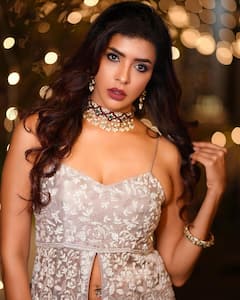 Manchu Lakshmi Photos : ముంబై వెళ్లాక గ్లామర్​ డోస్ పెంచేసిన మంచు లక్ష్మీ